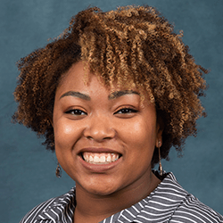 Leanna Baker headshot